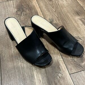 Adrienne Vittadini Albi Mule